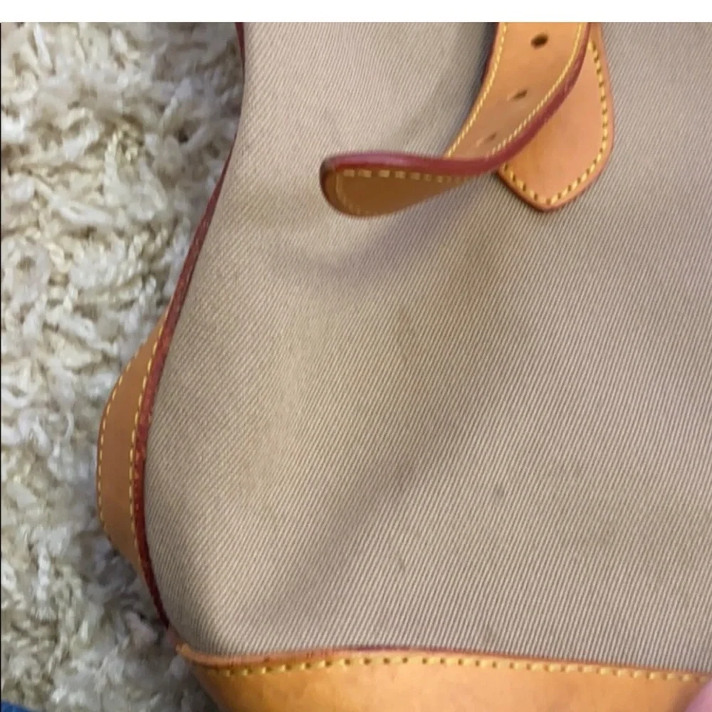 Vintage Dooney & Bourke Cabriolet canvas bucket bag vachetta leather - Picture 4 of 7